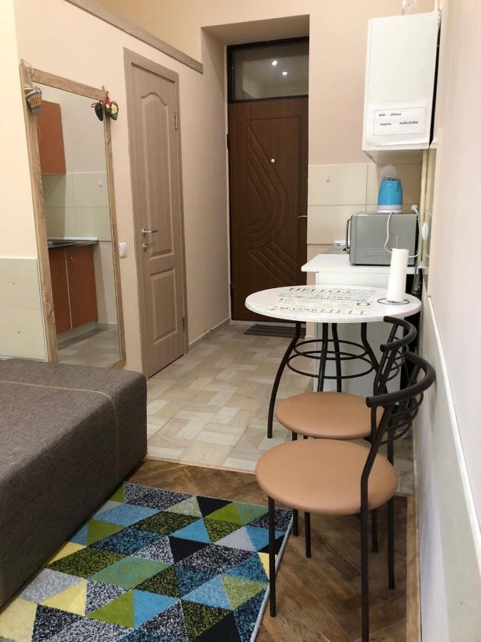 Apartament at Park Lviv Bagian luar foto